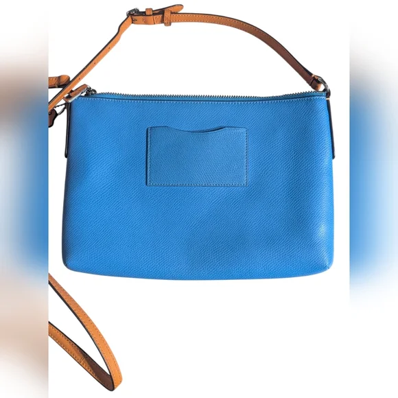 💙 Coach Pebbled Leather Crossbody Clutch – Blue with Saddle Trim - Picture 8 of 11